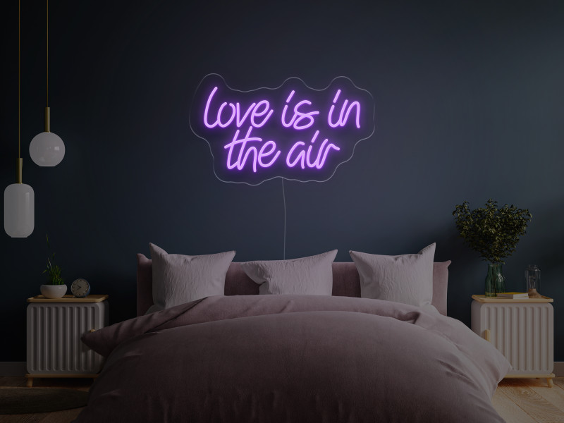 Love is in the air - Neon LED Schild